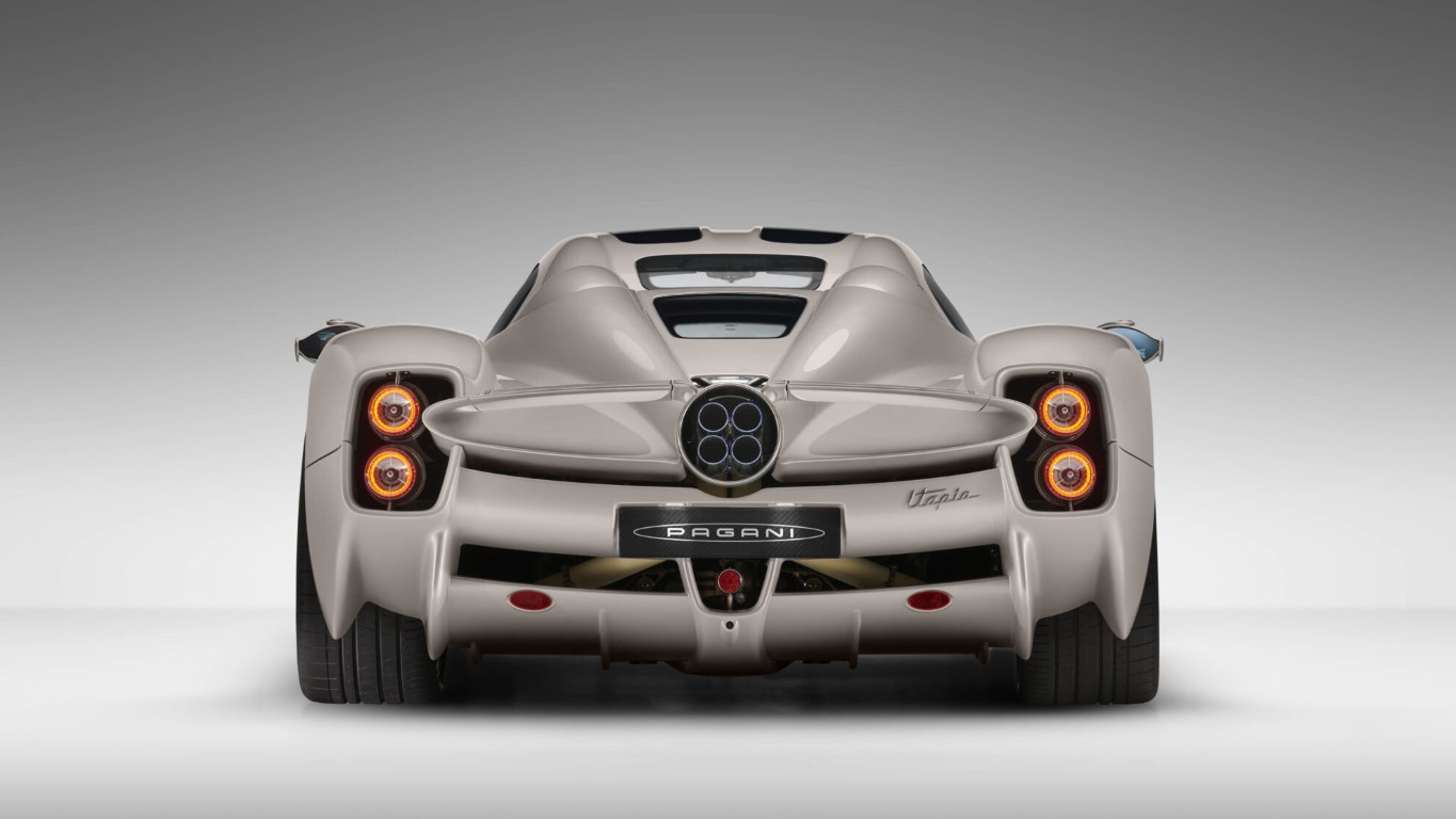 Pagani Utopia