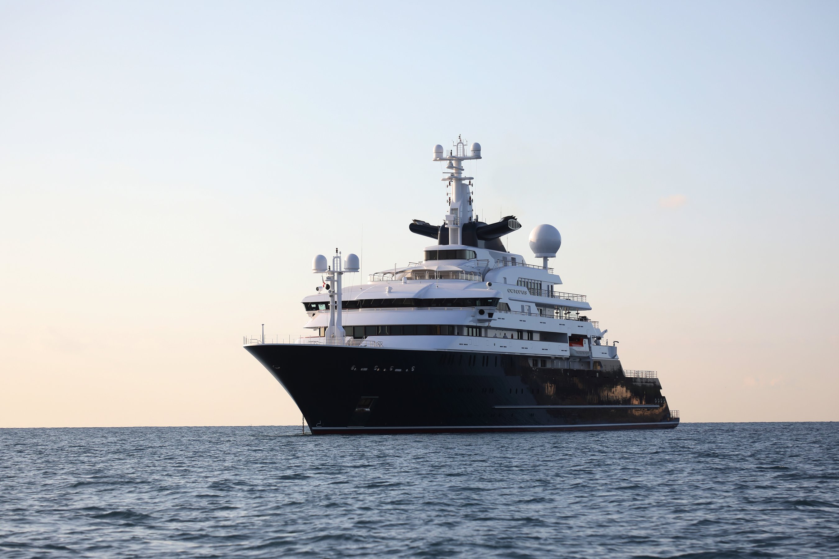 Burgess Octopus - Yacht for Charter